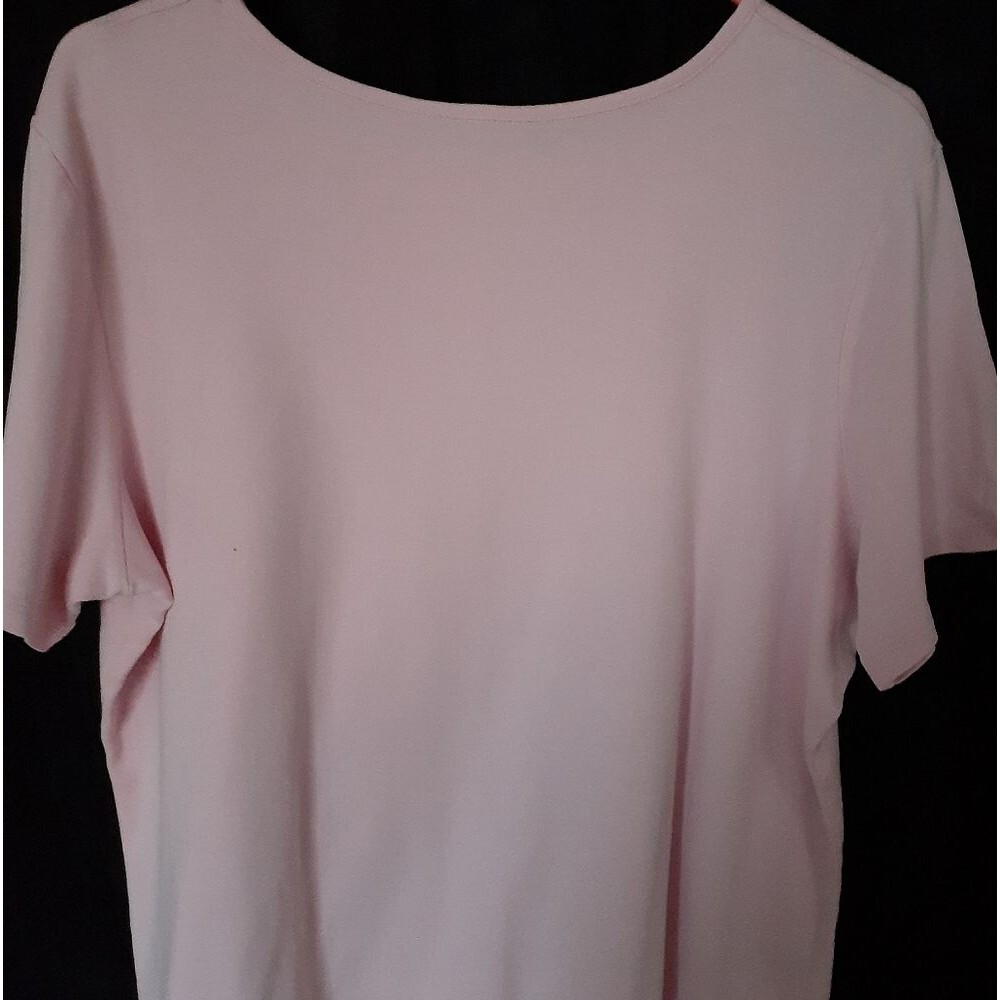 Liz Claiborne  t-shirt